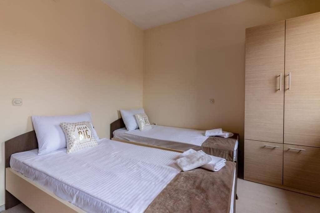 Denicia Apartments Ohrid Bagian luar foto