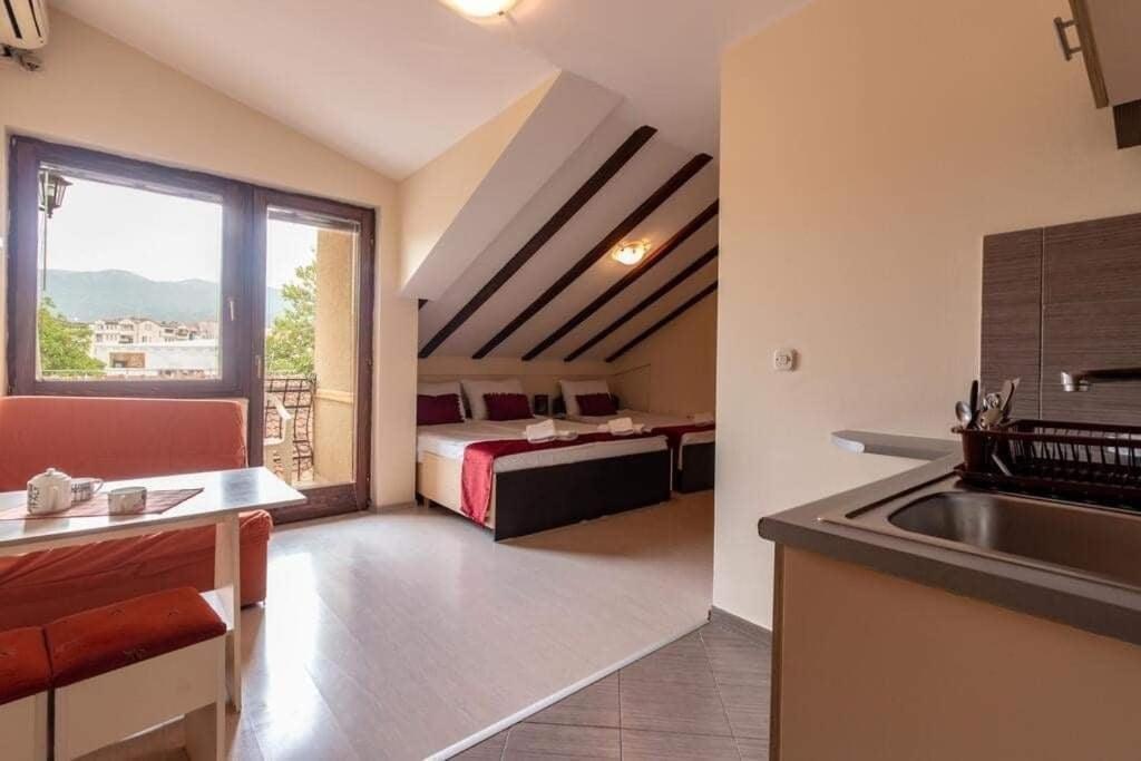 Denicia Apartments Ohrid Bagian luar foto