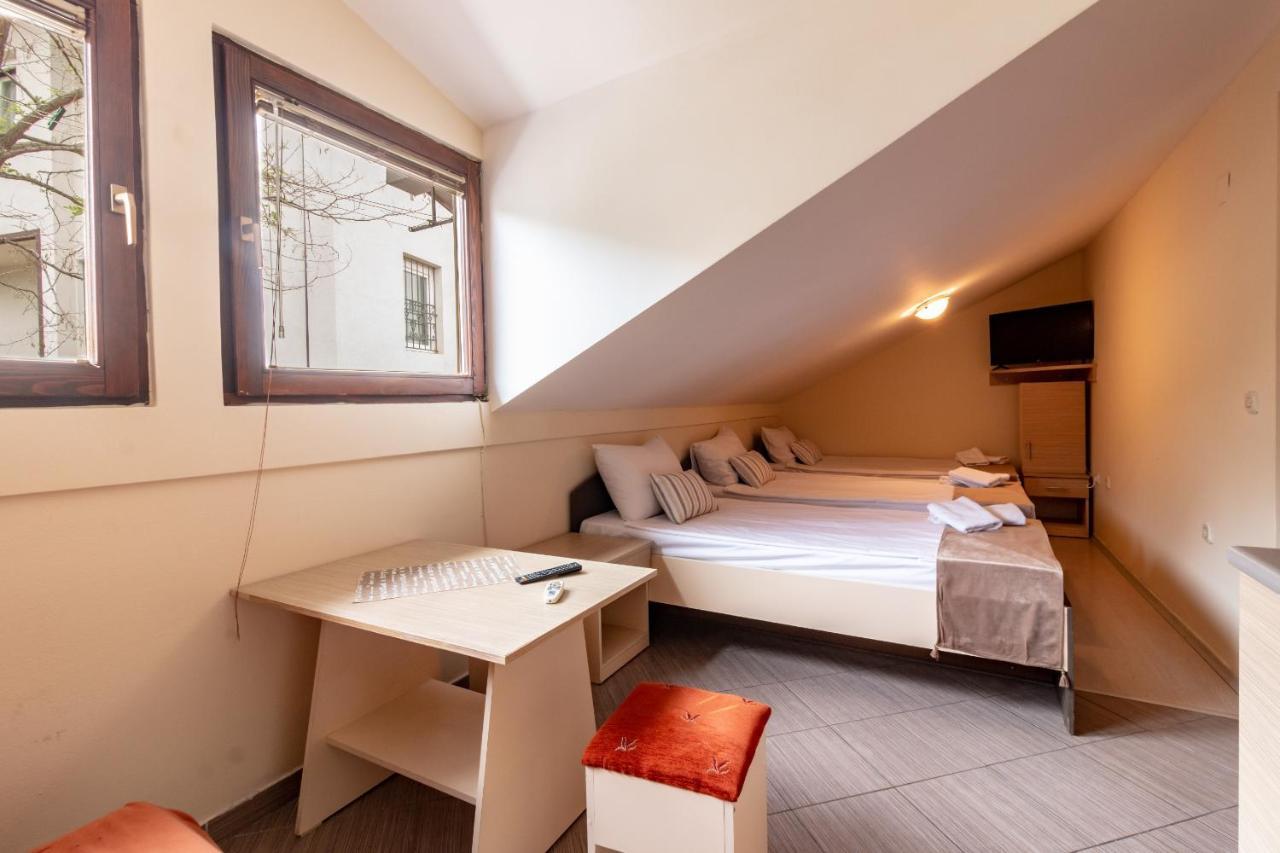 Denicia Apartments Ohrid Bagian luar foto