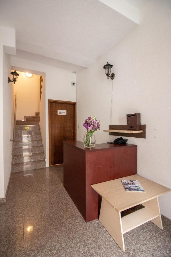 Denicia Apartments Ohrid Bagian luar foto